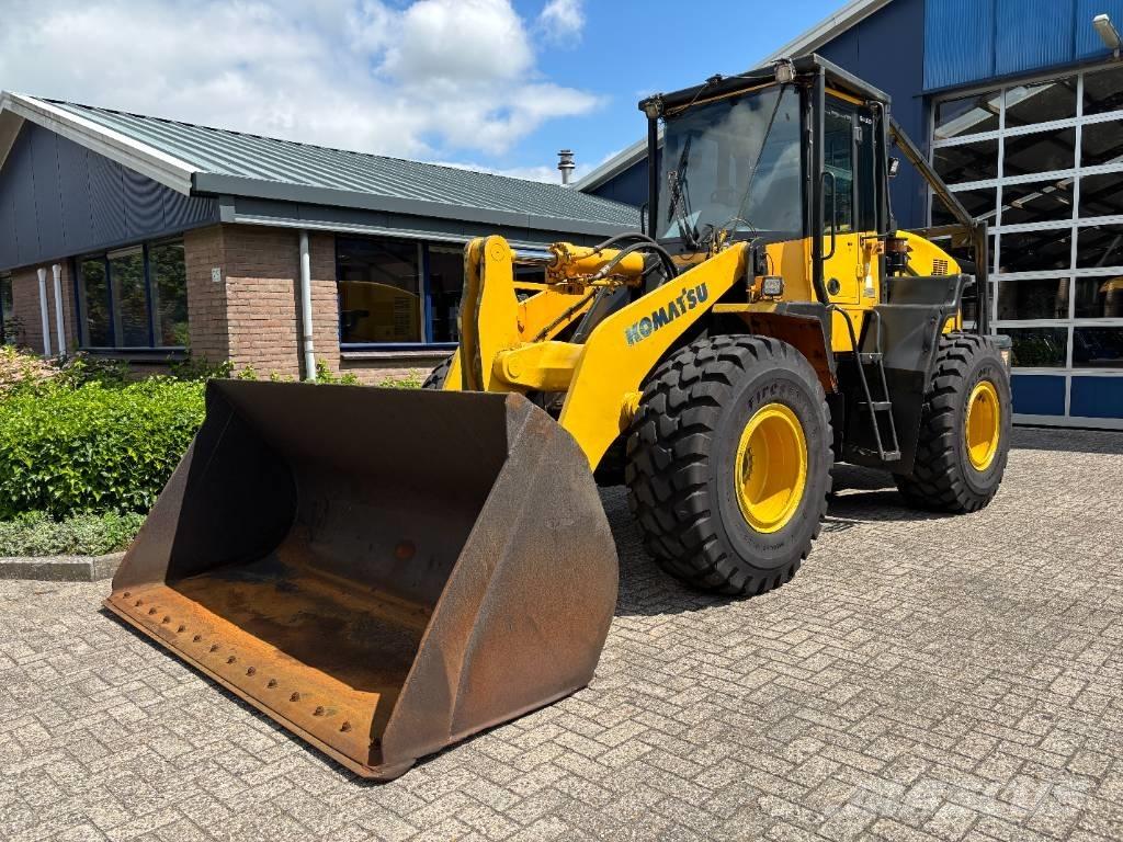 Komatsu WA 320-5 Naudoti ratiniai krautuvai