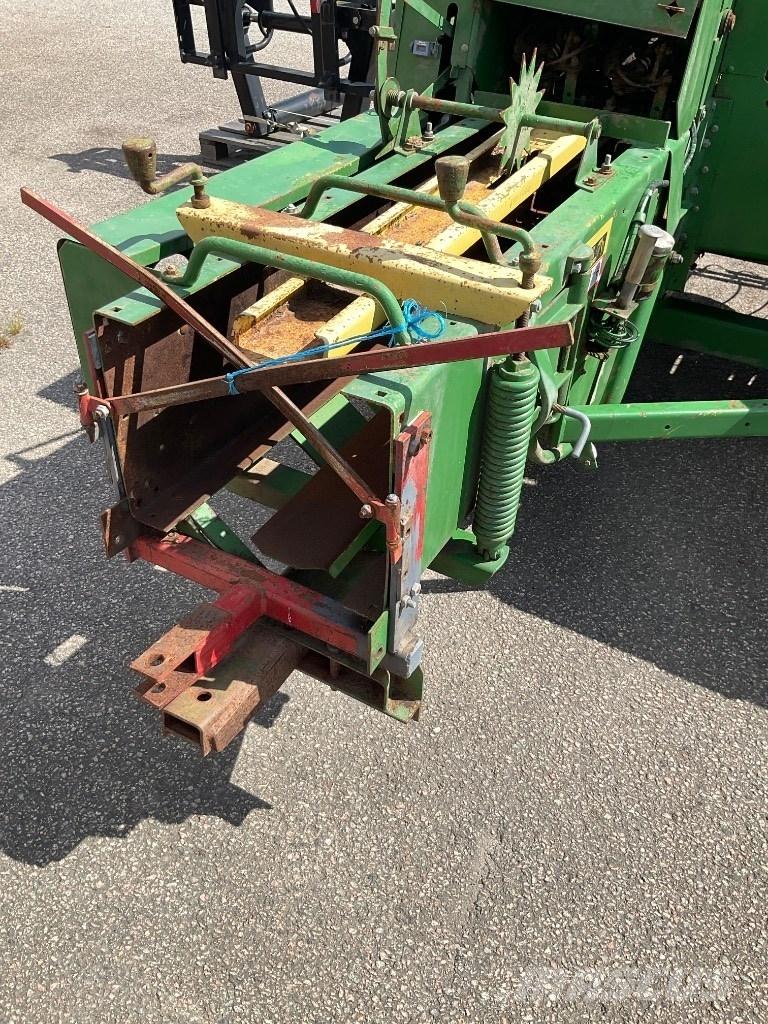 John Deere 440 Stačiakampių ryšulių presai