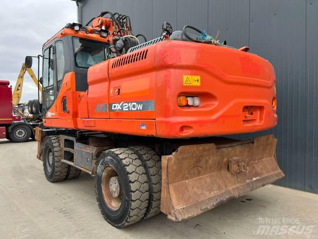 Doosan DX210W Ratiniai ekskavatoriai