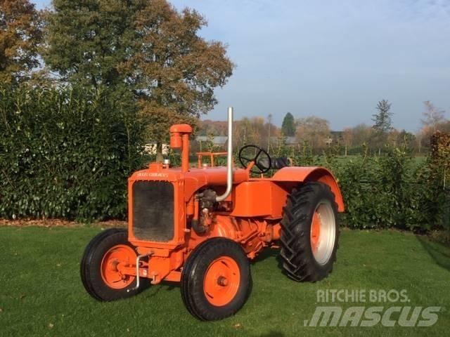 Allis-Chalmers U Traktoriai
