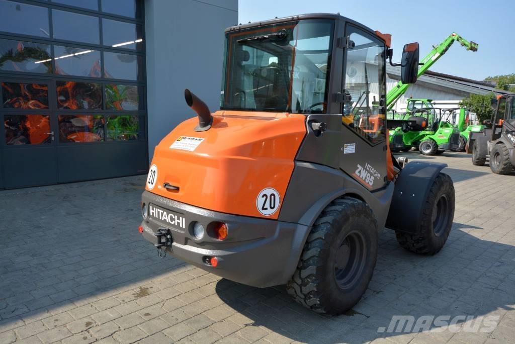 Hitachi ZW 95-6 C Naudoti ratiniai krautuvai