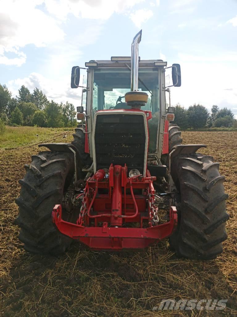 Massey Ferguson 2725 Traktoriai