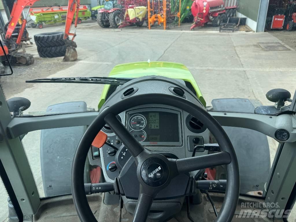CLAAS Axion 810 Traktoriai