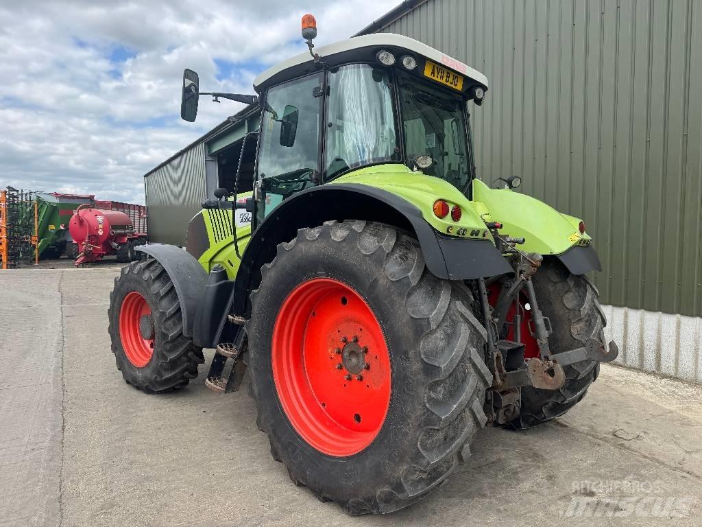 CLAAS Axion 810 Traktoriai