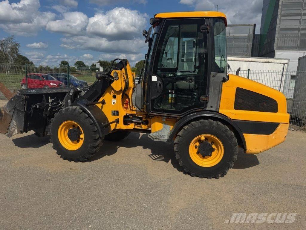 JCB 406 T4 Naudoti ratiniai krautuvai