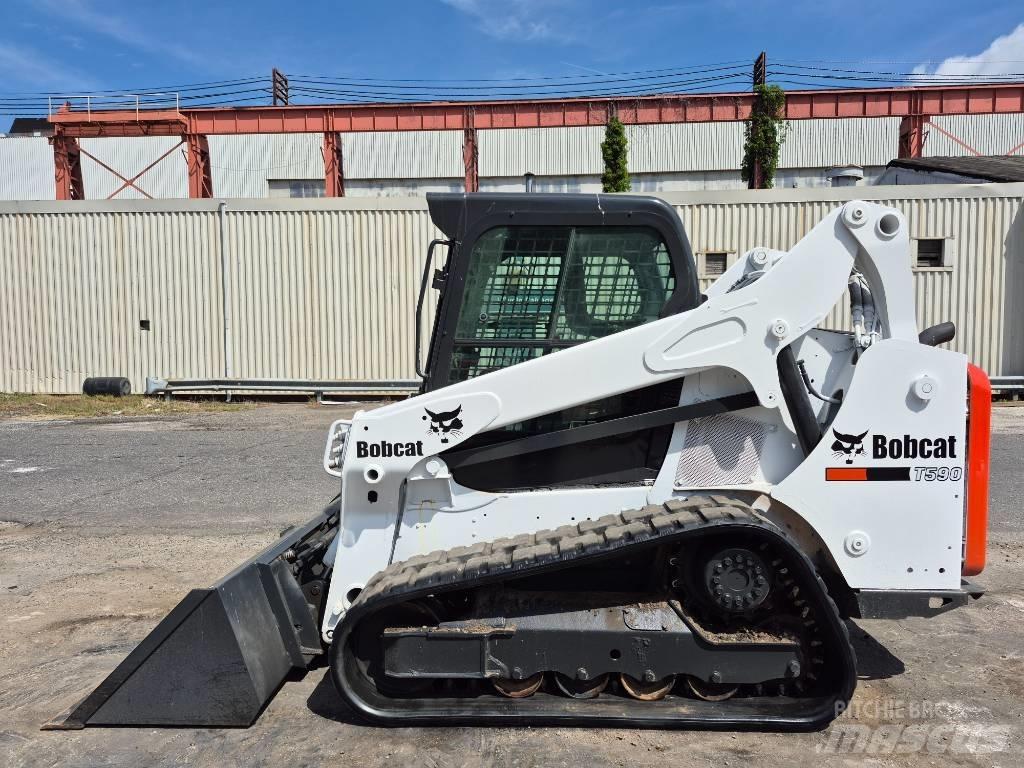 Bobcat T 590 Krautuvai su šoniniu pasukimu
