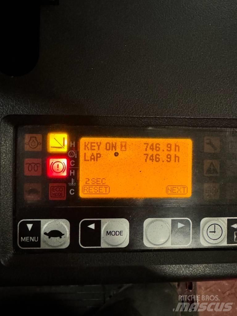 Toyota 8 FG CU 32 Šakiniai krautuvai - Kita