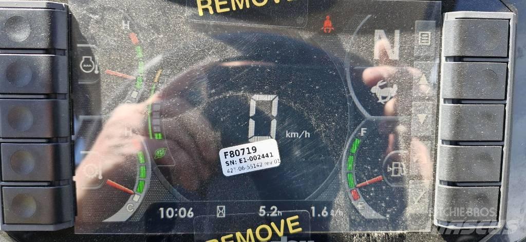 Komatsu WA 70 Naudoti ratiniai krautuvai