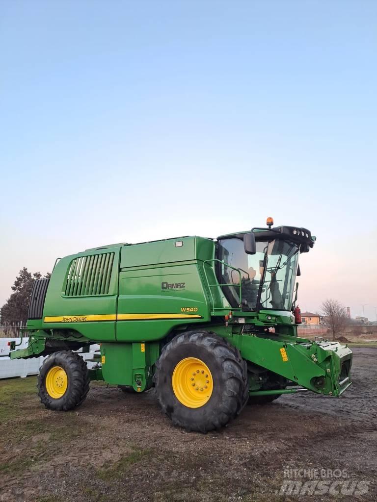 John Deere W 540 Derliaus nuėmimo kombainai