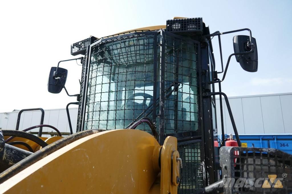 CAT Cab guards Kabinos ir salonai