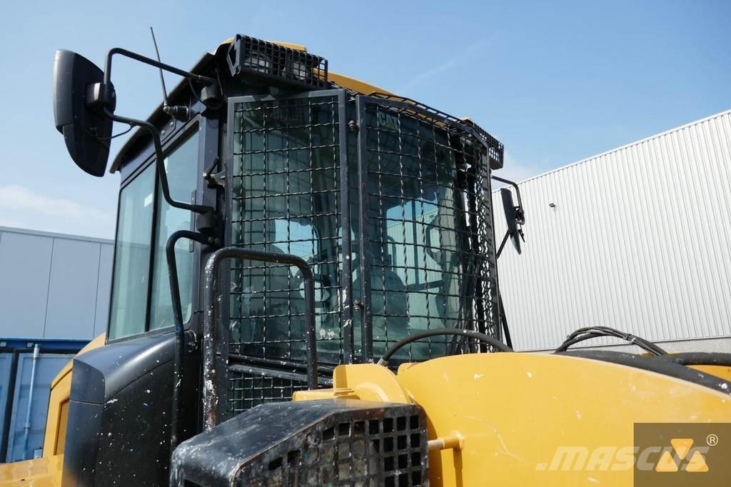 CAT Cab guards Kabinos ir salonai