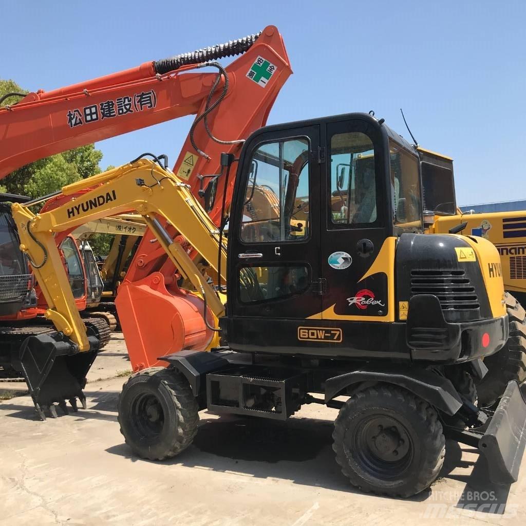 Hyundai 60 W Ratiniai ekskavatoriai
