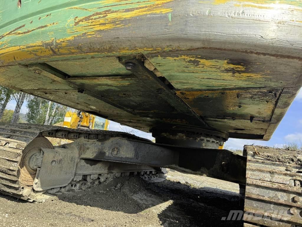 Komatsu PC 240 NLC-8 Vikšriniai ekskavatoriai