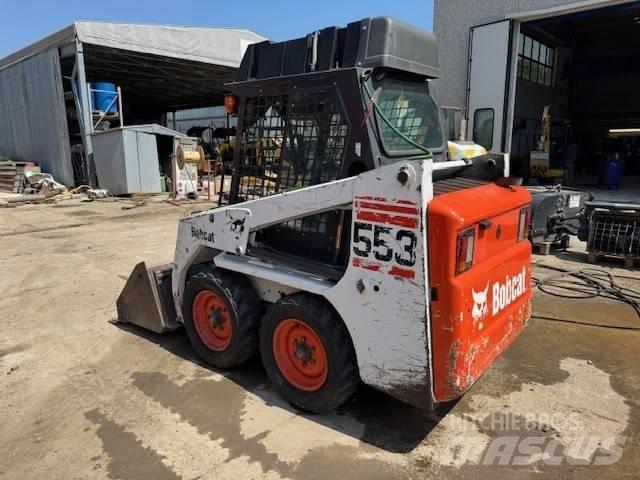 Bobcat 553 Krautuvai su šoniniu pasukimu