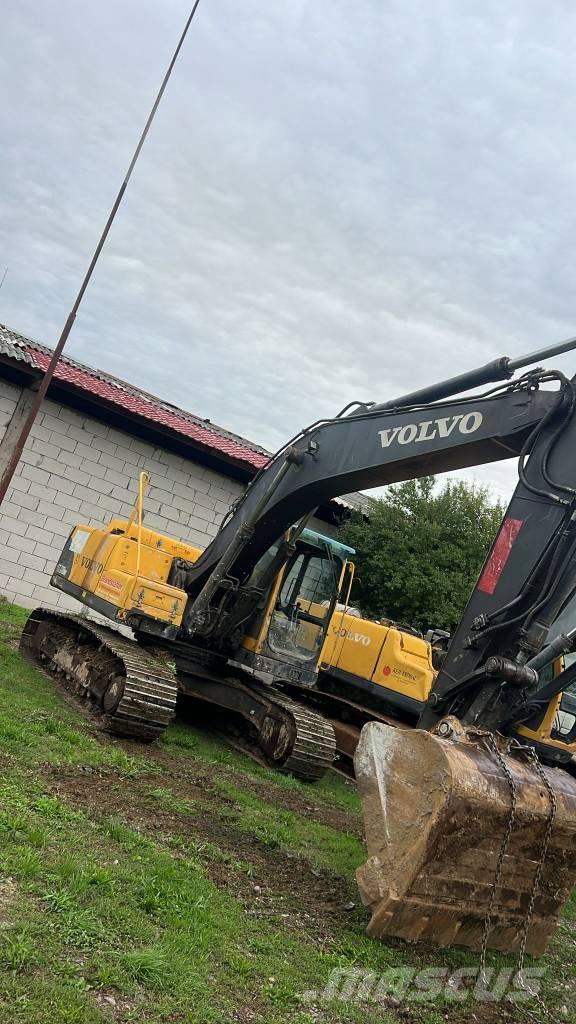 Volvo 210BNLC Transmisijos