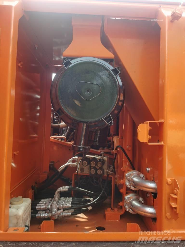 Doosan DX 225 LC-9 Vikšriniai ekskavatoriai