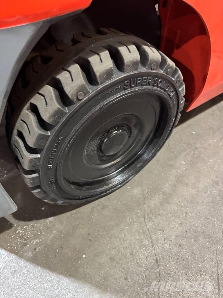 Toyota 8 FGCU 30 Šakiniai krautuvai - Kita