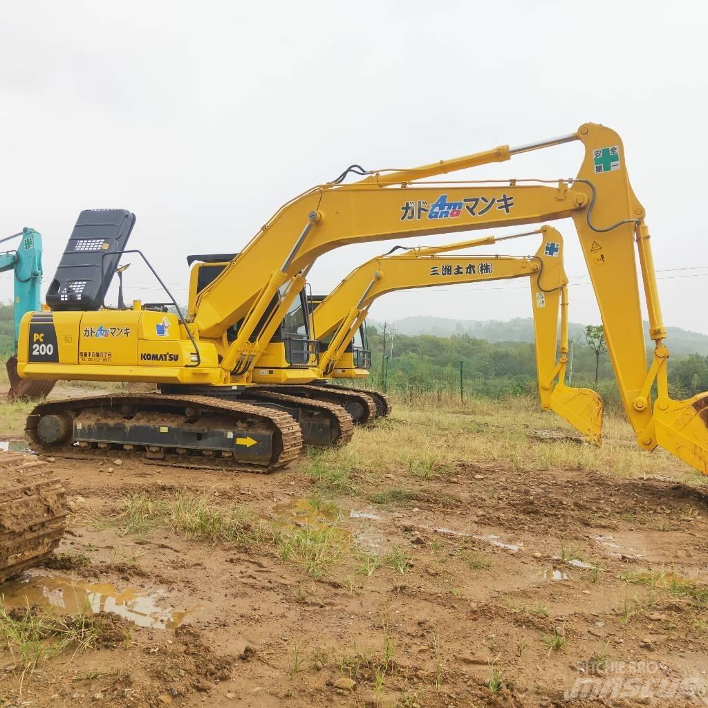 Komatsu PC200-8 Vikšriniai ekskavatoriai