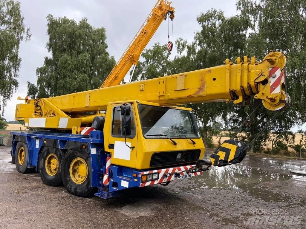 Grove GMK 3050 Visureigiai kranai