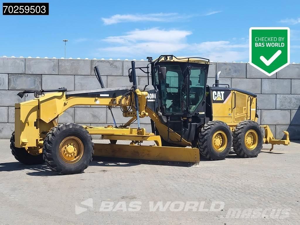 CAT 140M Greideriai