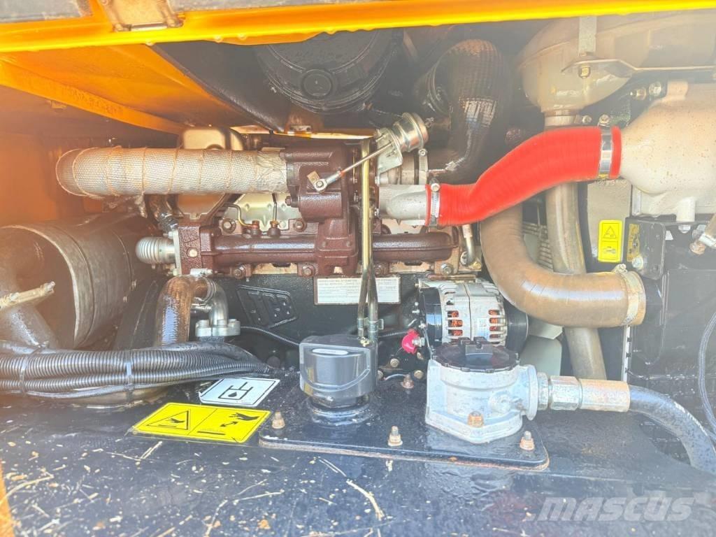 JCB 6 T Statybiniai savivarčiai sunkvežimiai