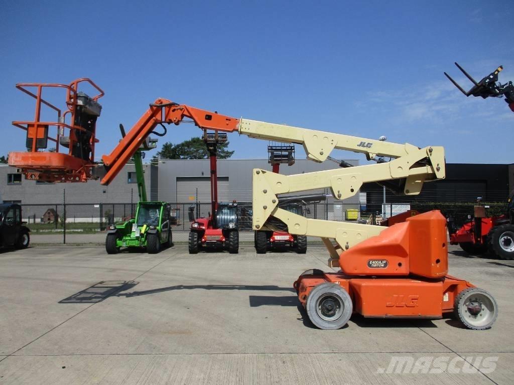 JLG E400 AJPN (687) Kompaktiškas savaeigis strėlinis keltuvas