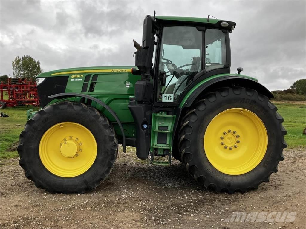 John Deere 6230R Traktoriai