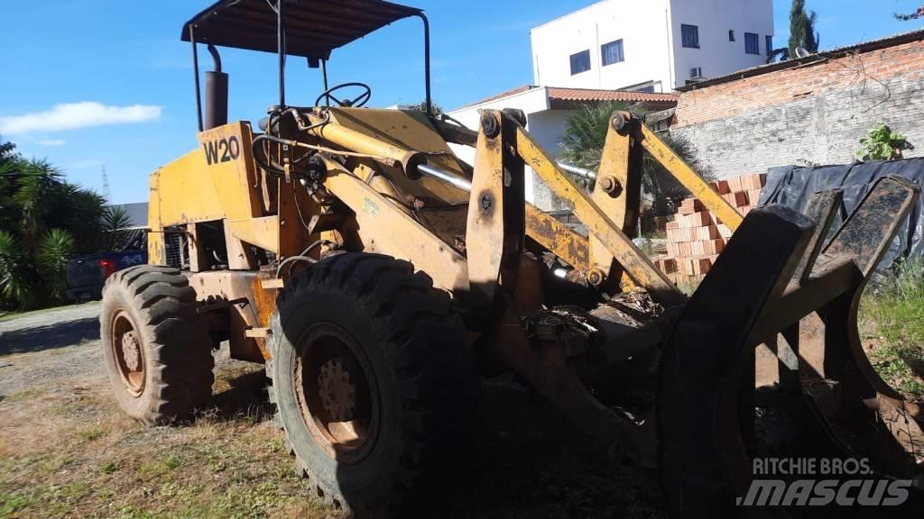 CASE W20B Naudoti ratiniai krautuvai