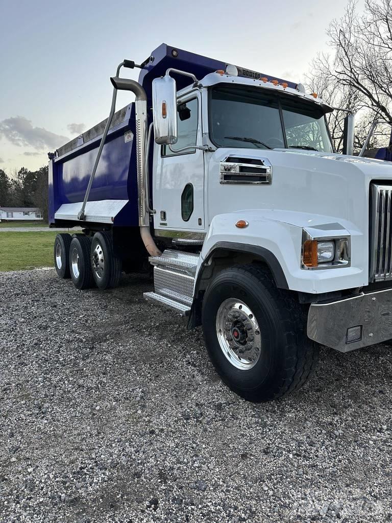 Western Star 4700 Savivarčių priekabų vilkikai