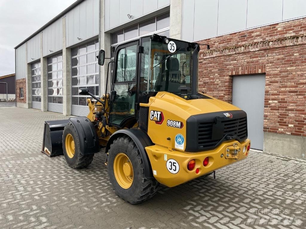 CAT 908M - 908 M Naudoti ratiniai krautuvai