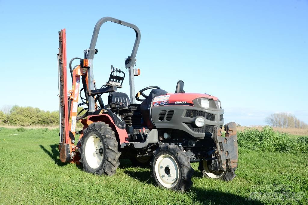Yanmar GK200R -RR Sodo traktoriukai-vejapjovės