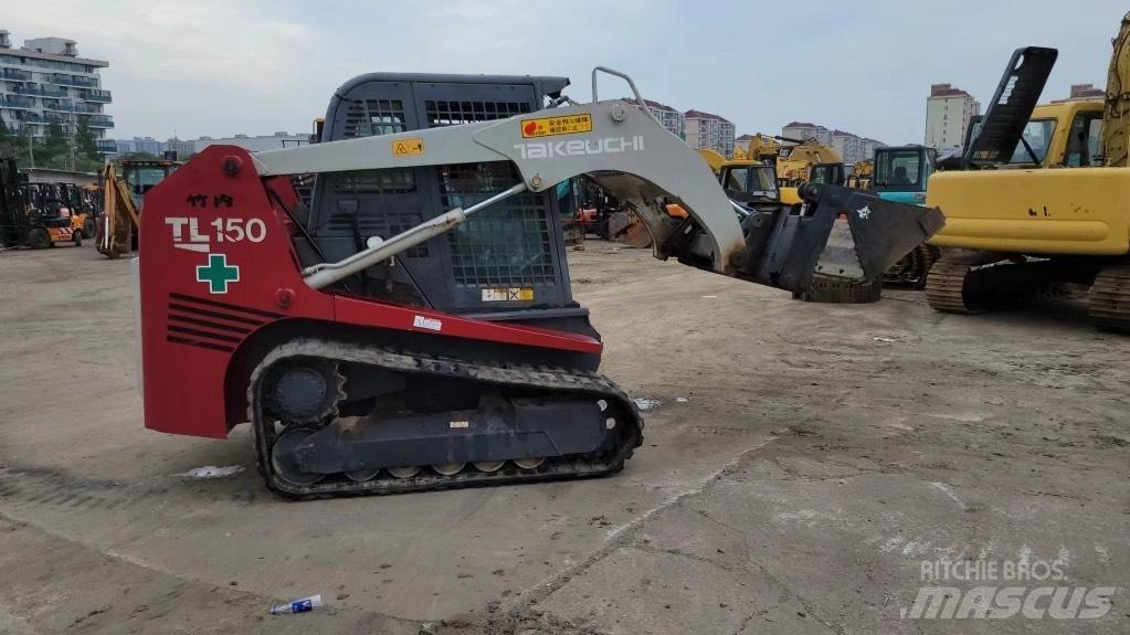 Takeuchi TL150 Krautuvai su šoniniu pasukimu