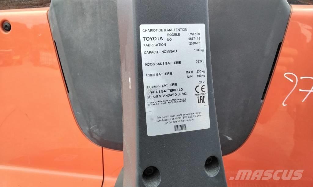Toyota LWE 180 Mažų aukščių keltuvai