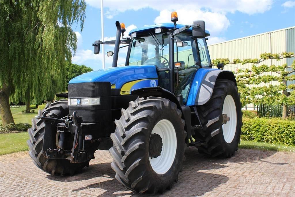 New Holland TM175 Traktoriai