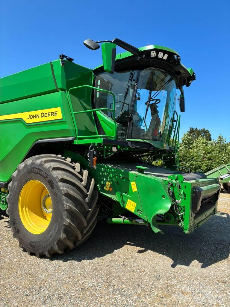 John Deere X9 1000 Derliaus nuėmimo kombainai