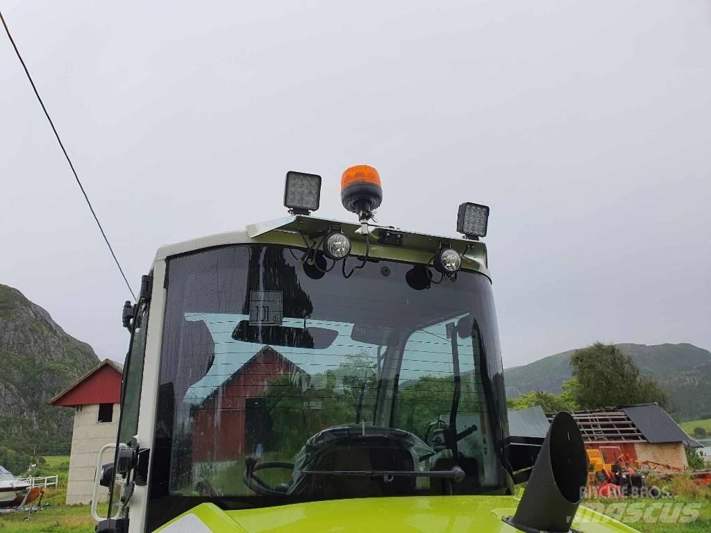 CLAAS TORION 530 Frontaliniai krautuvai ir ekskavatoriai