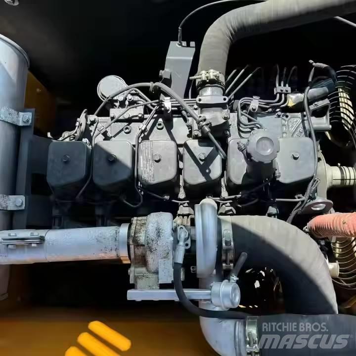 Hyundai R220LC-9S Vikšriniai ekskavatoriai