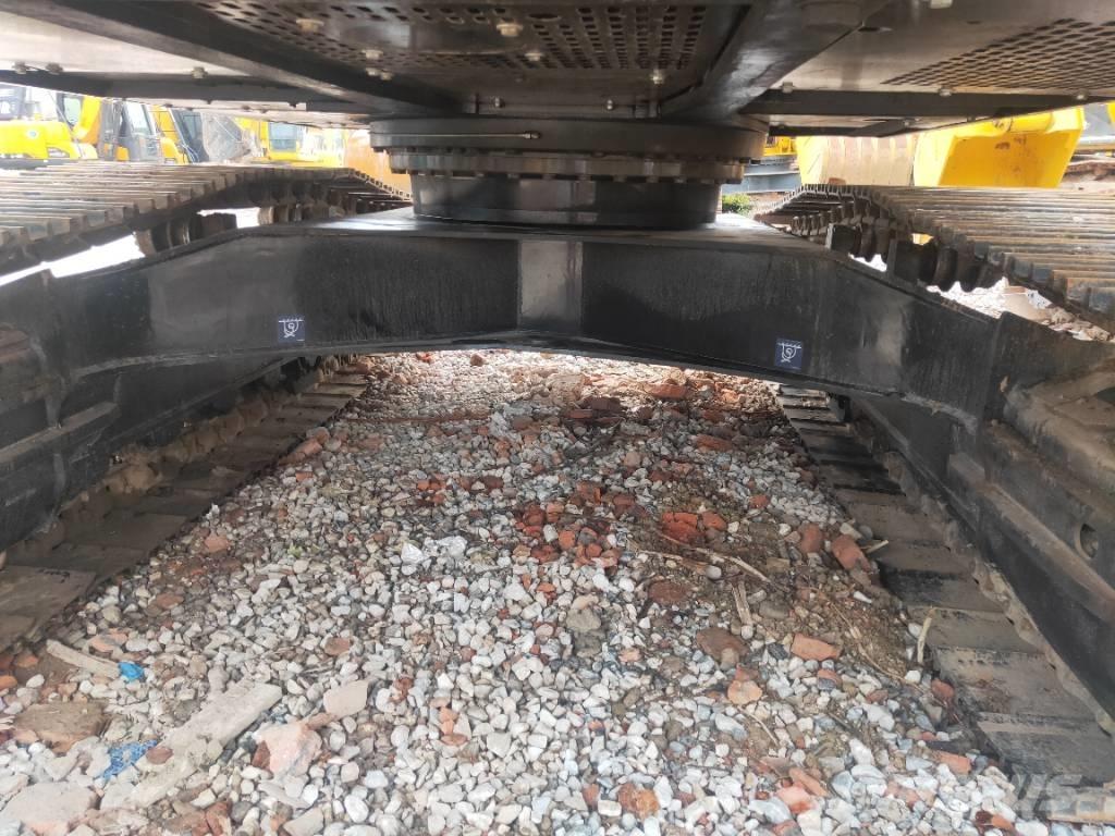 Sany SY215-9 Vikšriniai ekskavatoriai