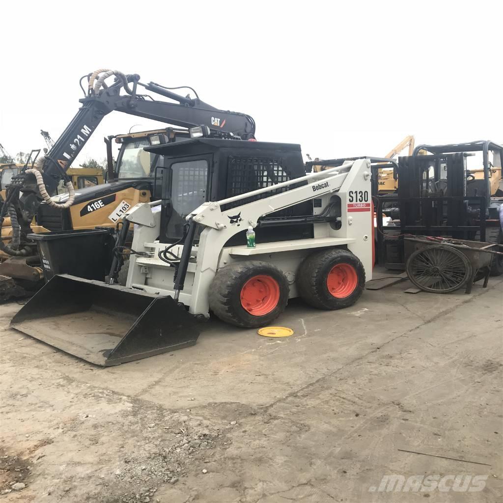 Bobcat S130 Krautuvai su šoniniu pasukimu