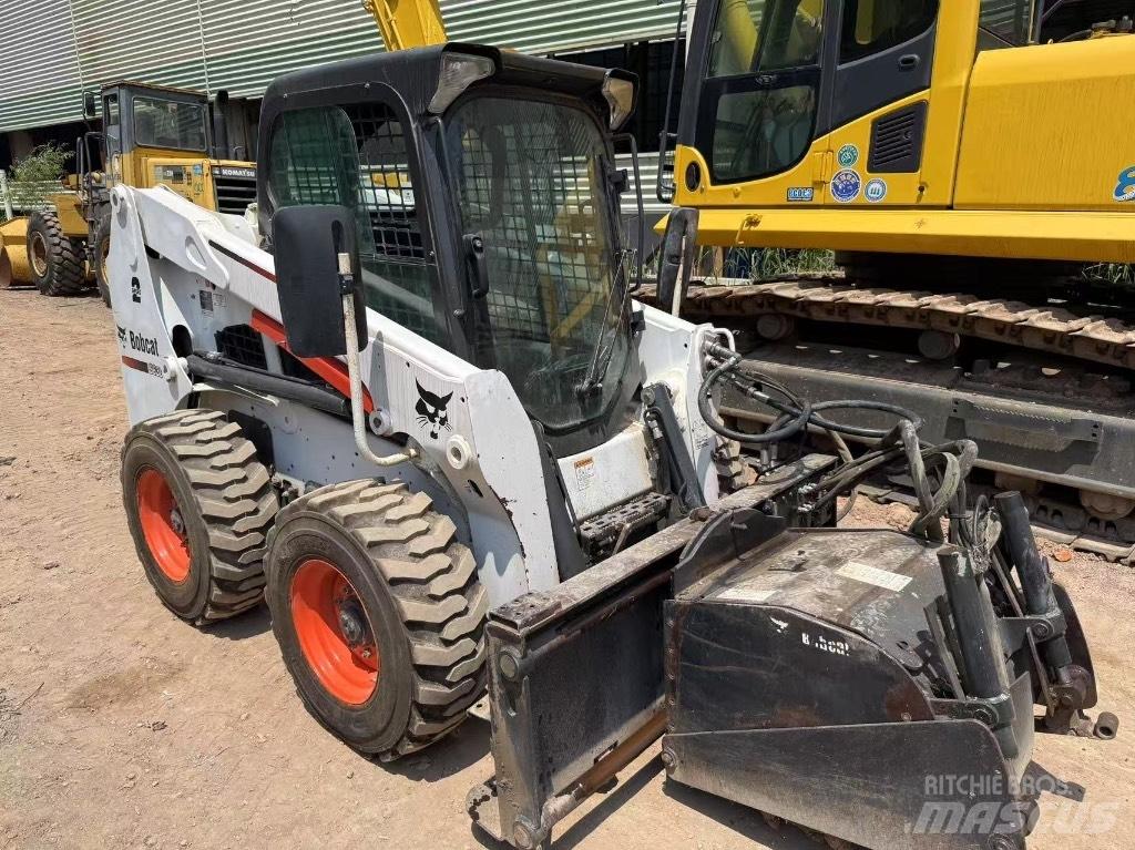 Bobcat S 630 Krautuvai su šoniniu pasukimu