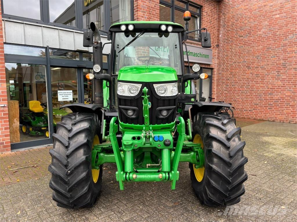 John Deere 6105M Traktoriai