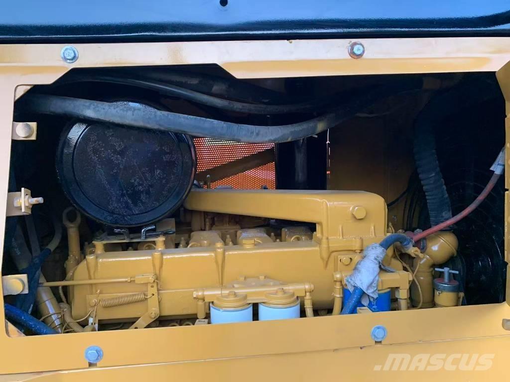 CAT D 6 G Vikšriniai buldozeriai