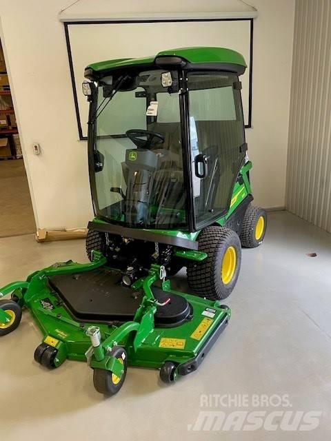 John Deere 1585 Specializuotos paskirties technika
