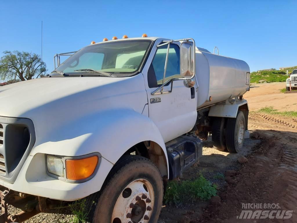 Ford F 750 Vandens sunkvežimiai
