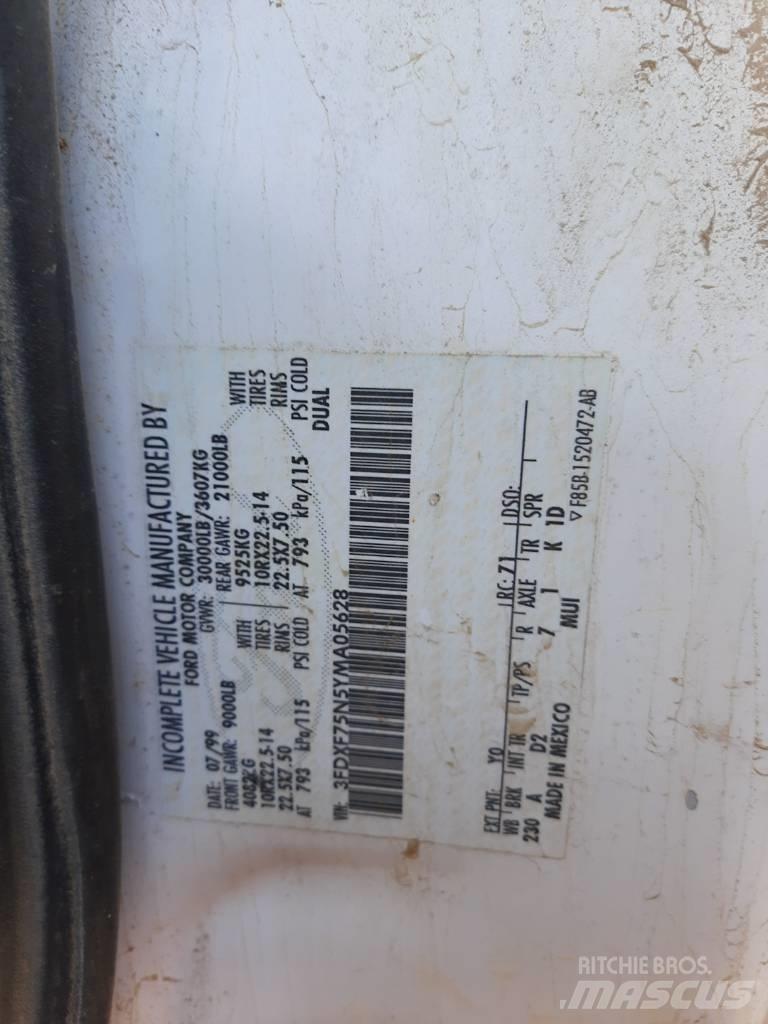 Ford F 750 Vandens sunkvežimiai