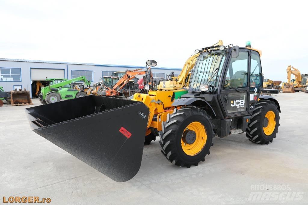 JCB 531-70 Frontaliniai krautuvai ir ekskavatoriai
