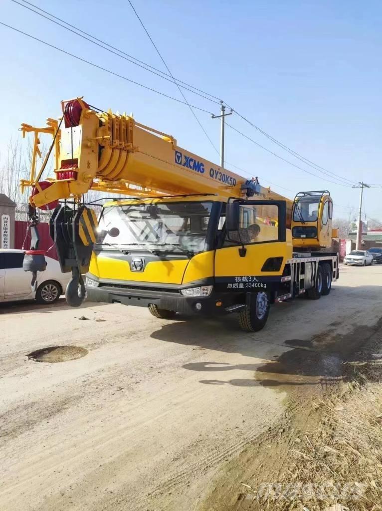 XCMG QY30T Visureigiai kranai
