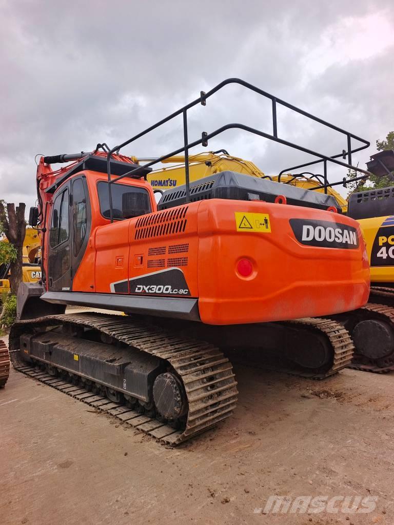 Doosan DX 300LC-9C Vikšriniai ekskavatoriai