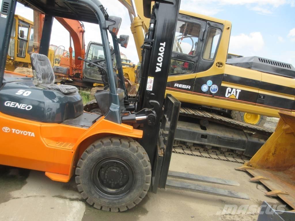 Toyota FD 30 Dyzeliniai krautuvai