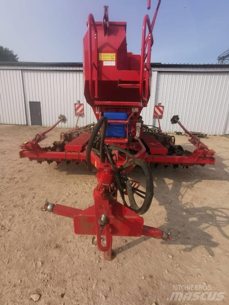 Horsch Pronto 4 DC Sėjamieji kombainai